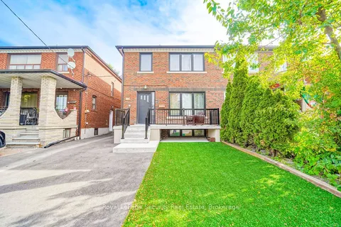 2169 Dufferin Street, ON M6E 3R9