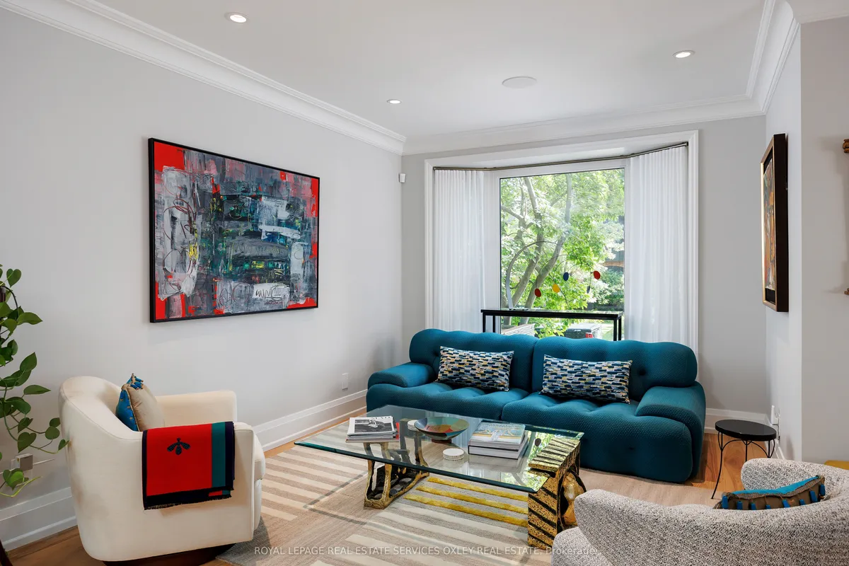 26 Mcmaster Avenue, ON M4V 1A9