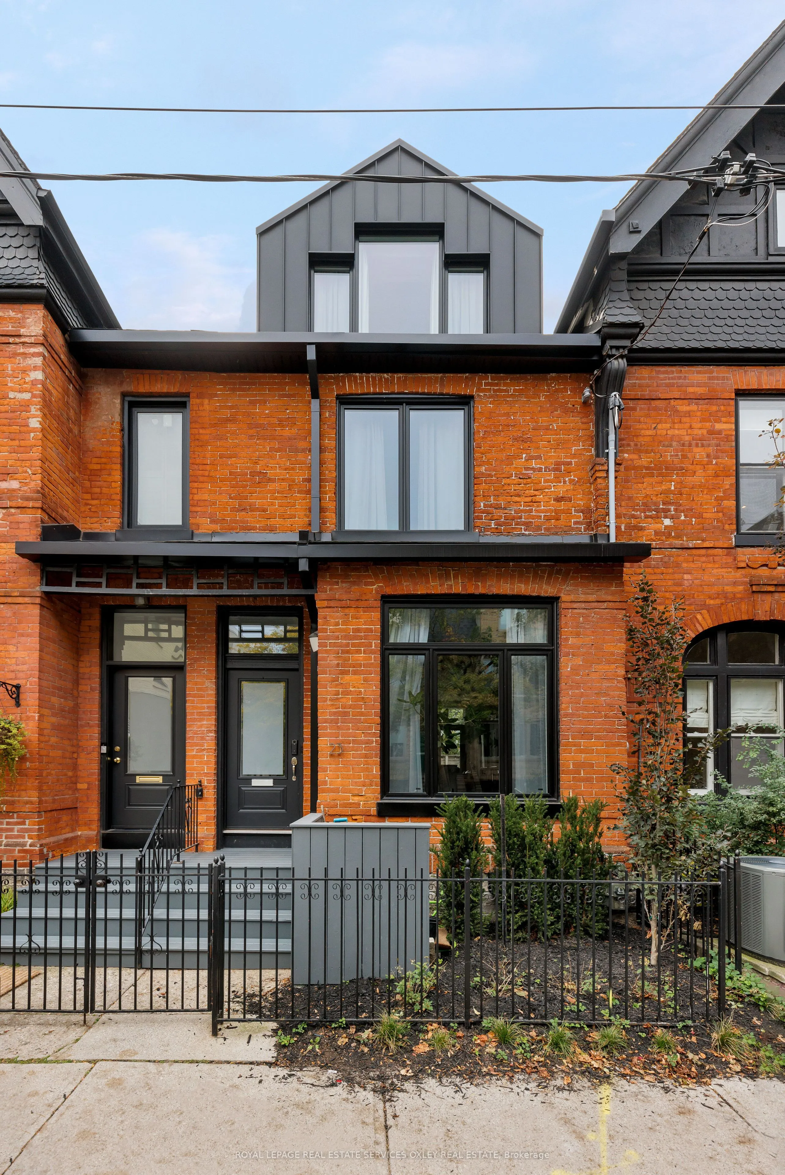 23 Alcorn Avenue, ON M4V 1E5