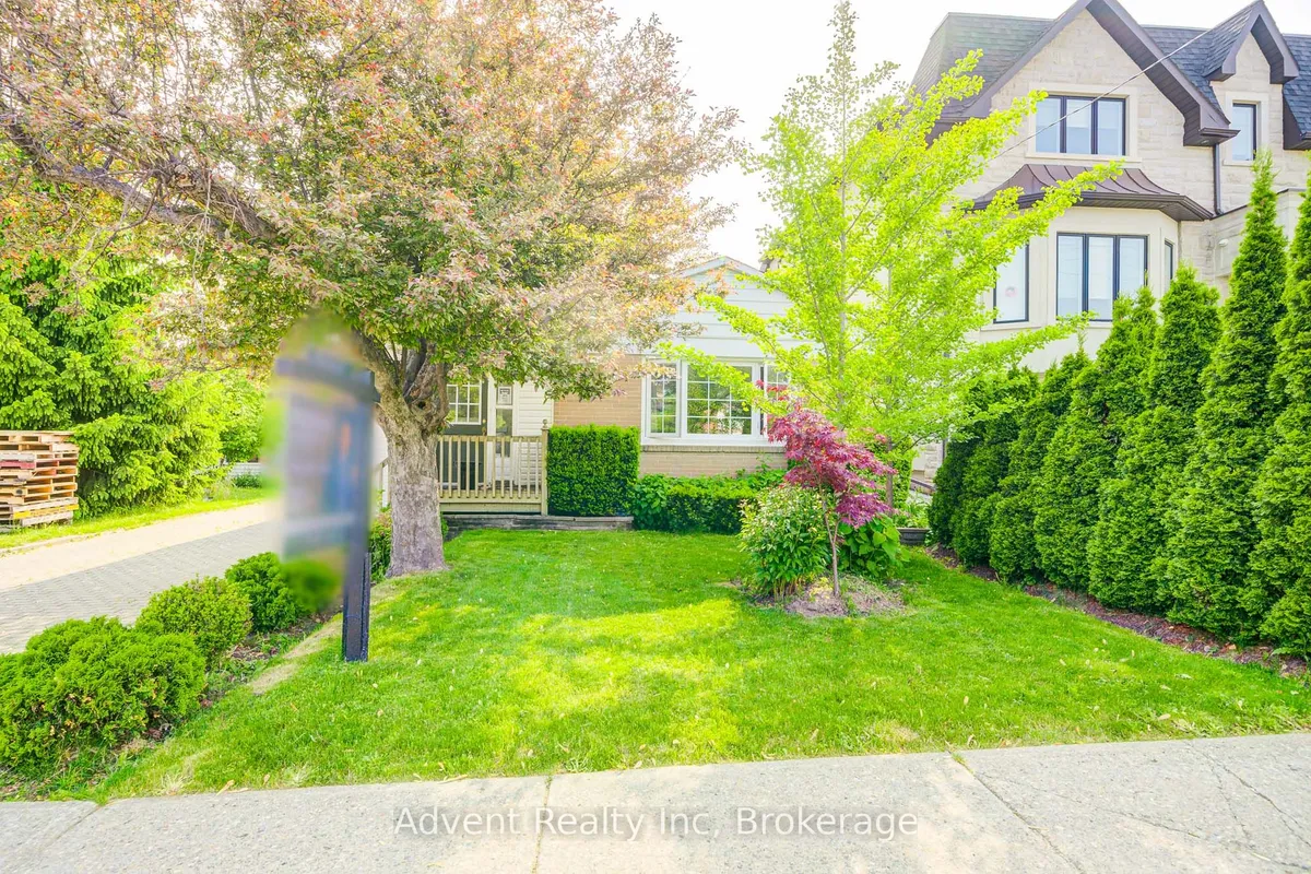 223 Willowdale Avenue, ON M2N 4Z4