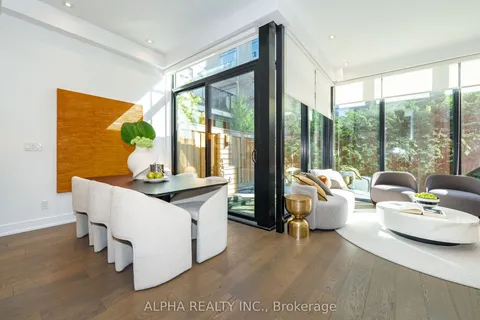 123A Roselawn Avenue, ON M4R 1E7