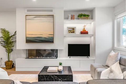 629 Duplex Avenue, ON M4R 1W1