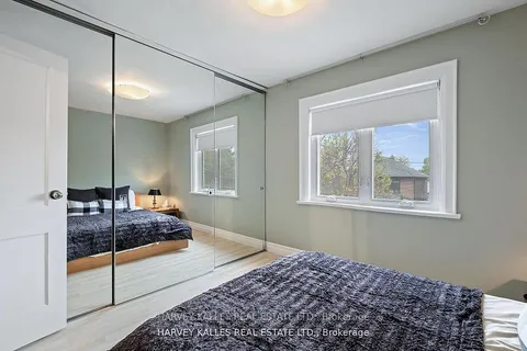 291 Arlington Avenue, ON M6C 2Z8