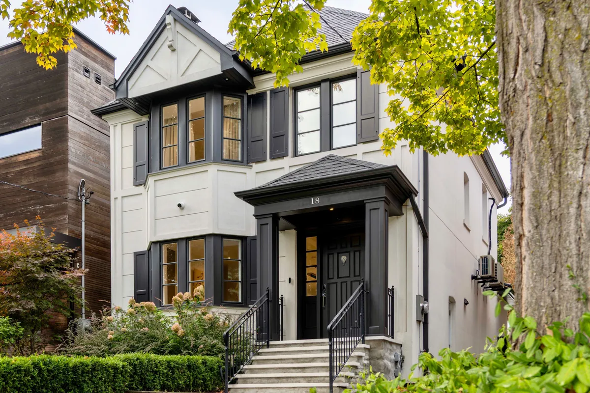 18 Astley Avenue, ON M4W 3B4