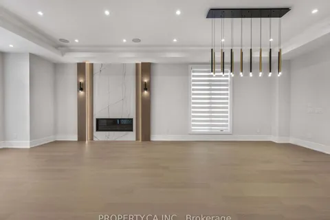 68 Lynnhaven Road, ON M6A 2K9