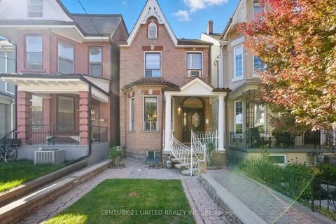 226 Palmerston Avenue, ON M6J 2J4