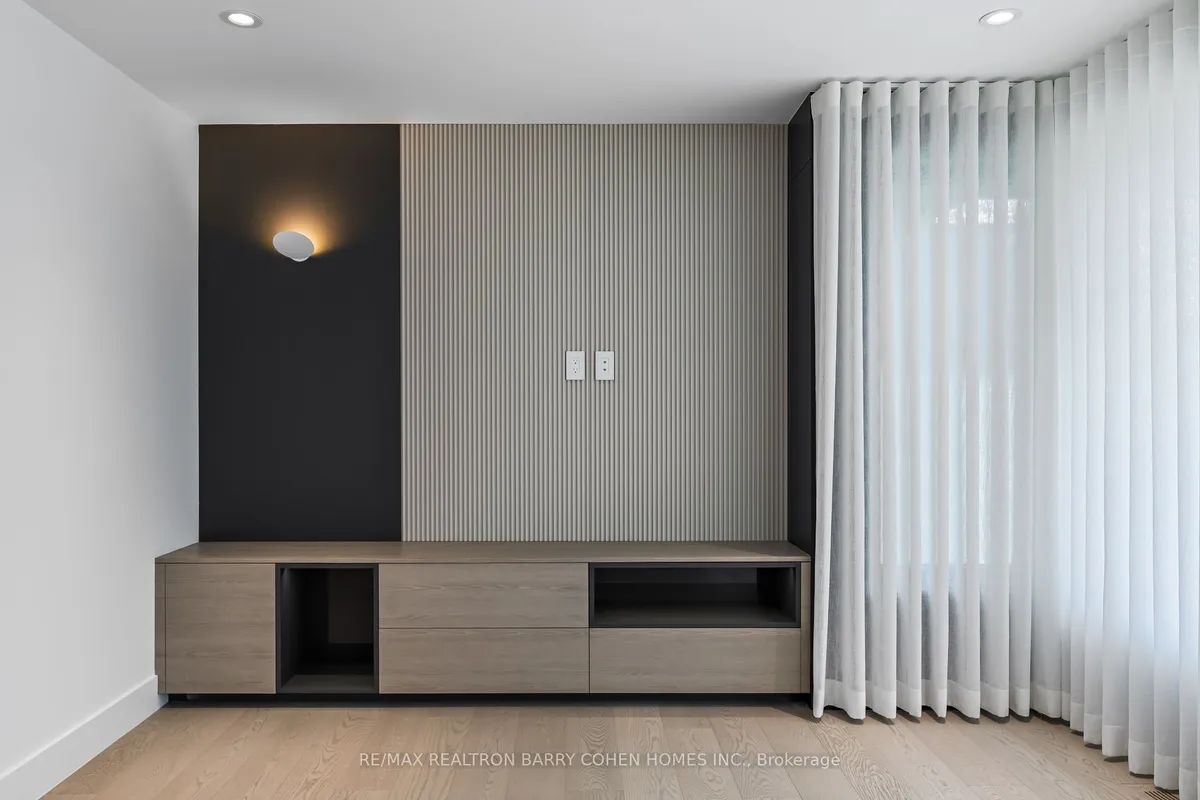 90 Esgore Drive, ON M5M 3R8