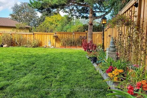 58 Marathon Crescent, ON M2R 2L7