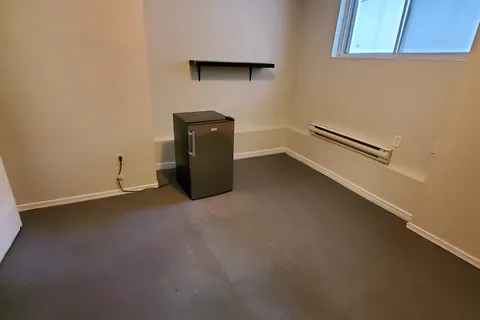 52 Dundonald Street, ON M4Y 1K2