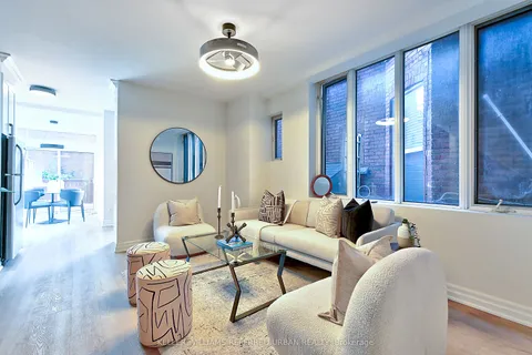 789 Markham Street, ON M6G 2M4