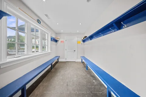 180 Sandringham Drive, ON M3H 1E3