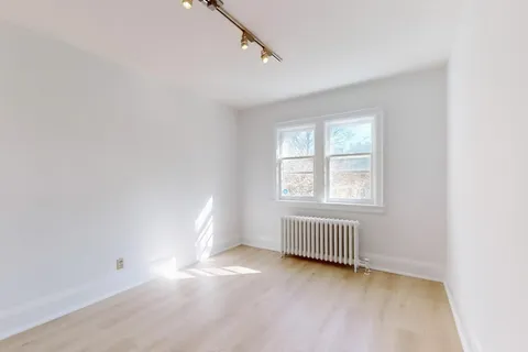 55 Banff Road, ON M4S 2V6