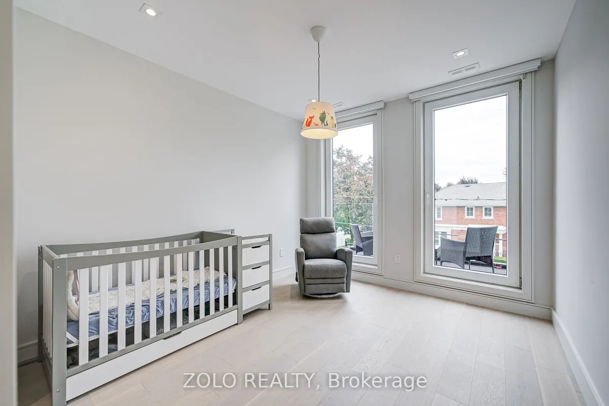 151 Dewbourne Avenue, ON M6C 1Z1