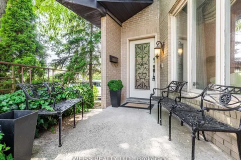 14 Northmount Avenue, ON M3H 1N4