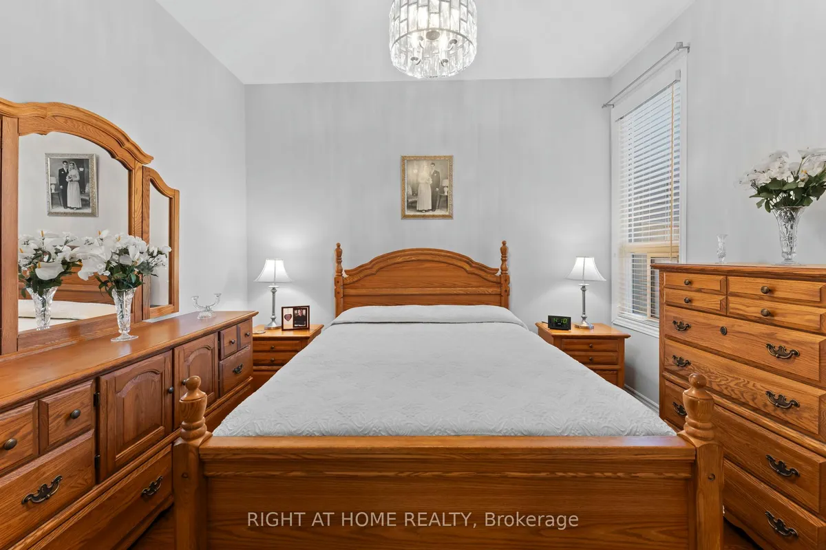 50 Argyle Street, ON M6J 1N6