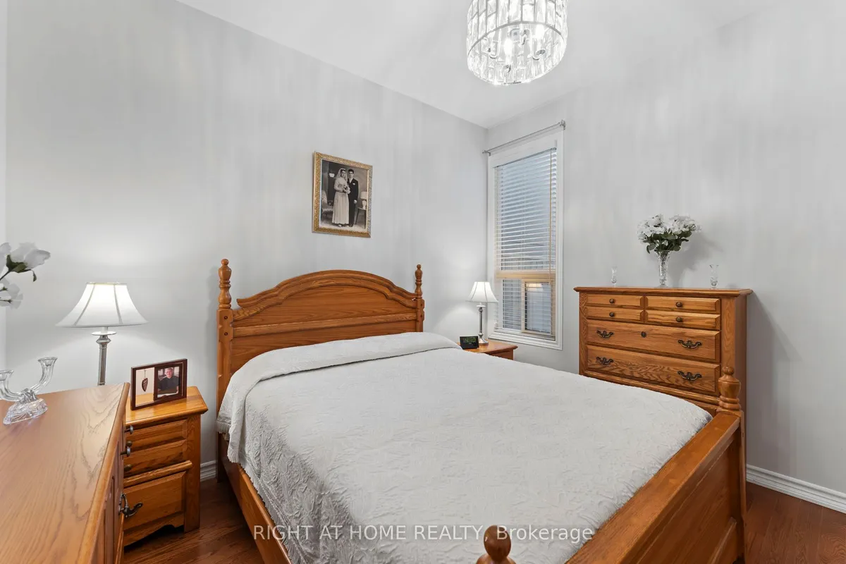 50 Argyle Street, ON M6J 1N6