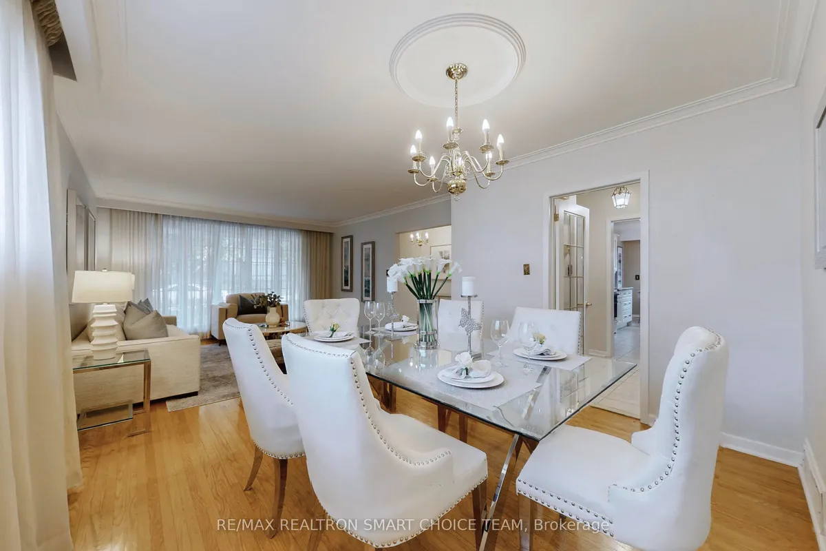 18 Brenham Crescent, ON M2M 2L1