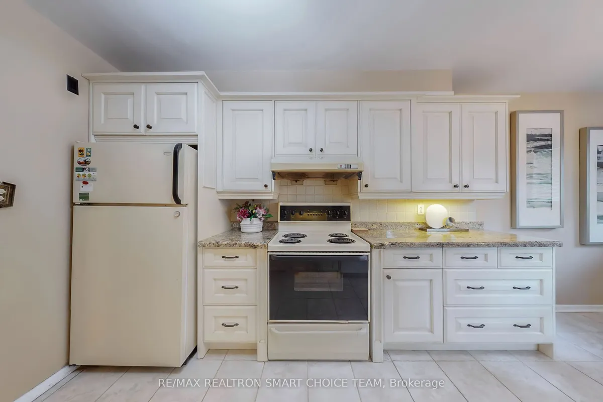 18 Brenham Crescent, ON M2M 2L1