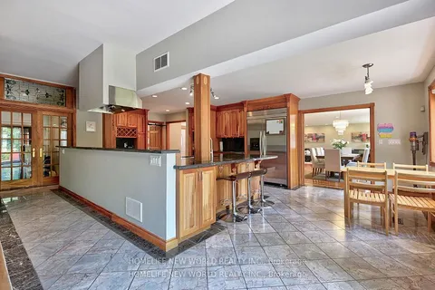 7 Sulgrave Crescent, ON M2L 1W5