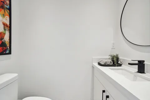 1 Flax Field Lane, ON M2N 0L5