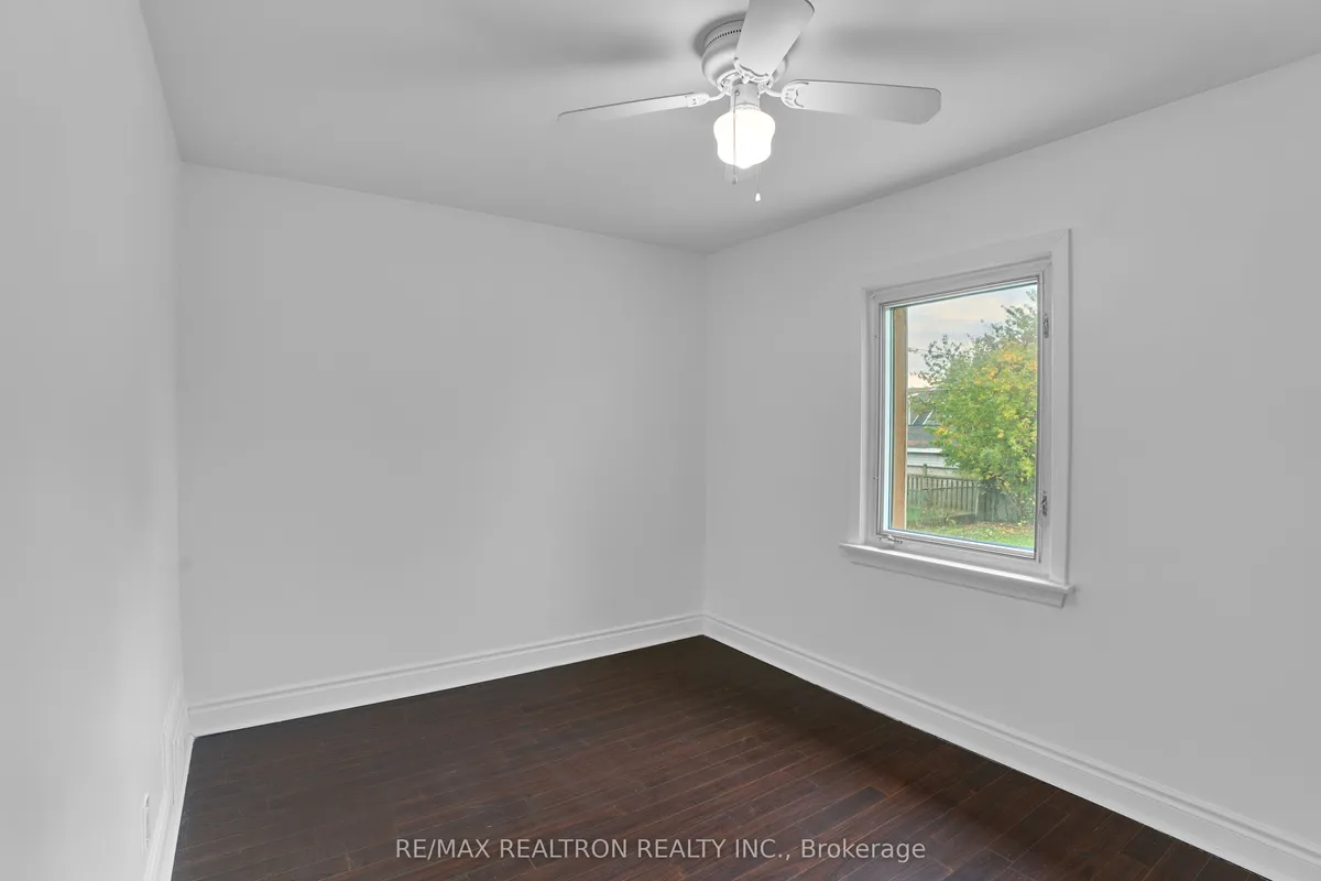 135 Regina Avenue, ON M6A 1R8