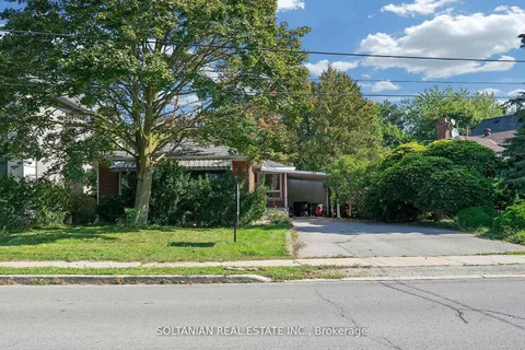 183 Maxome Avenue, ON M2M 3L1