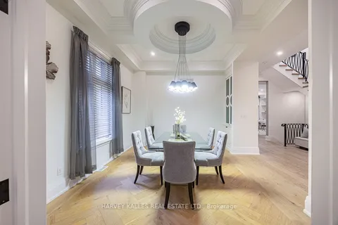 85 Chaplin Crescent, ON M5P 1A4