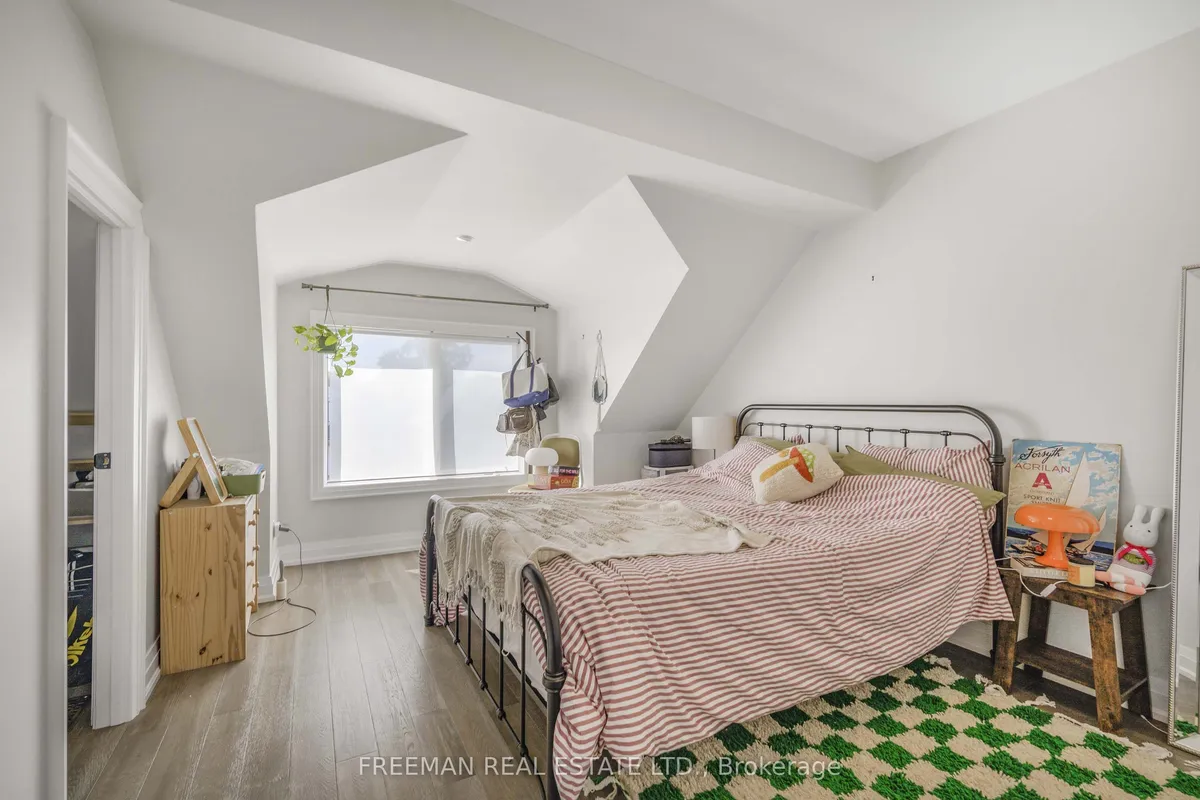 49 Beatrice Street, ON M6J 2T2