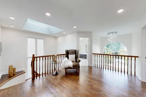 12 Larkfield Drive, ON M3B 2H1