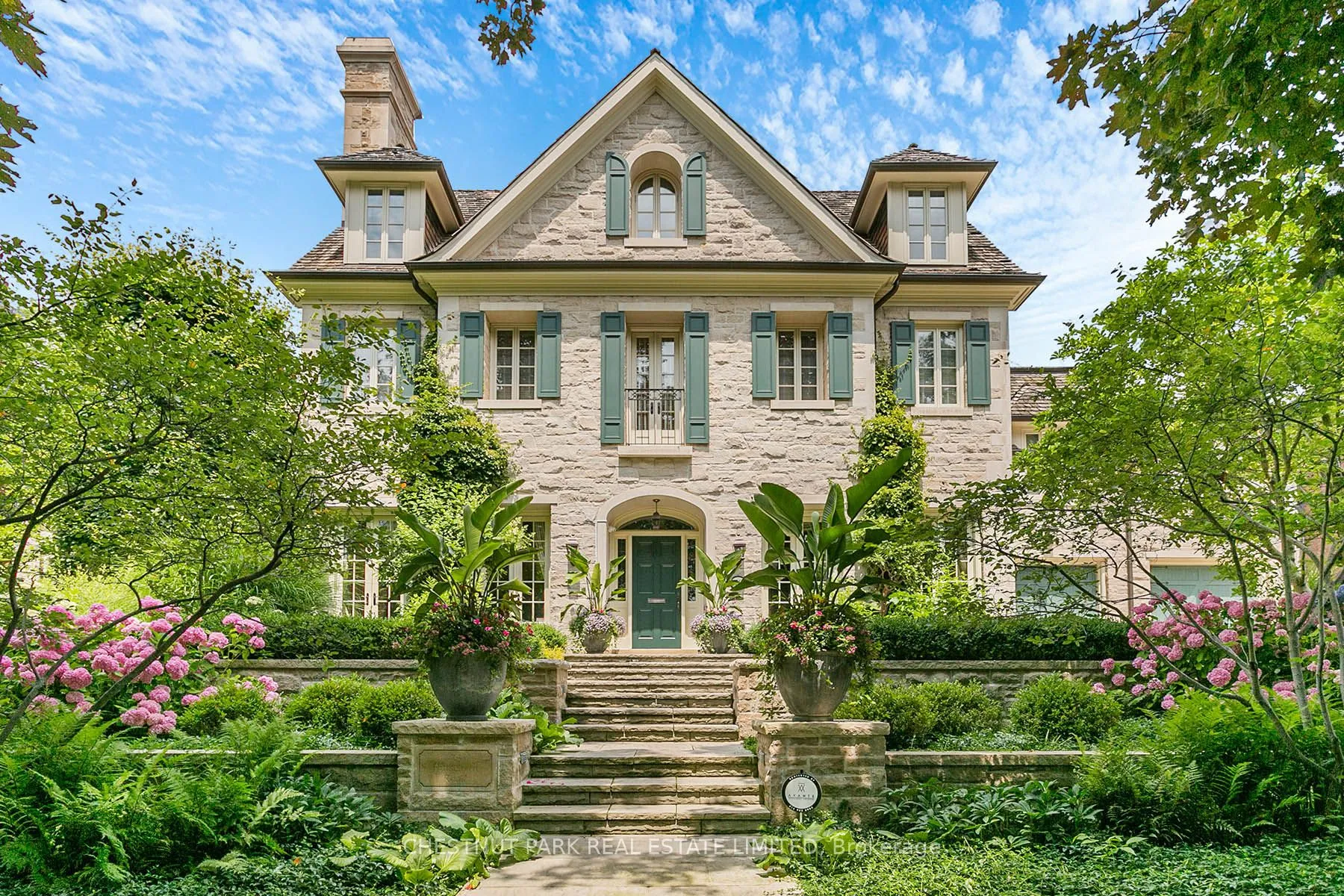 76 Binscarth Road, ON M4W 1Y4