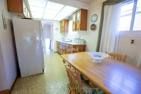 237 Apache Trail, ON M2H 2W3