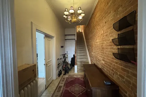 109 Gloucester Street, ON M4Y 1M2