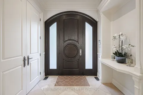 2706 Bayview Avenue, ON M2L 1B9