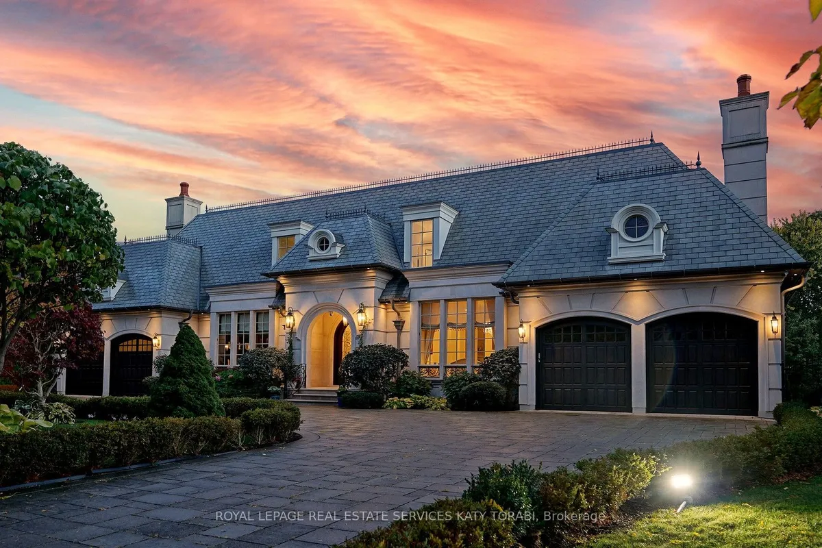 101 Forest Heights Boulevard, ON M2L 2K7