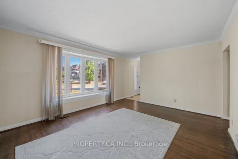 35 Farrell Avenue, ON M2R 1C7