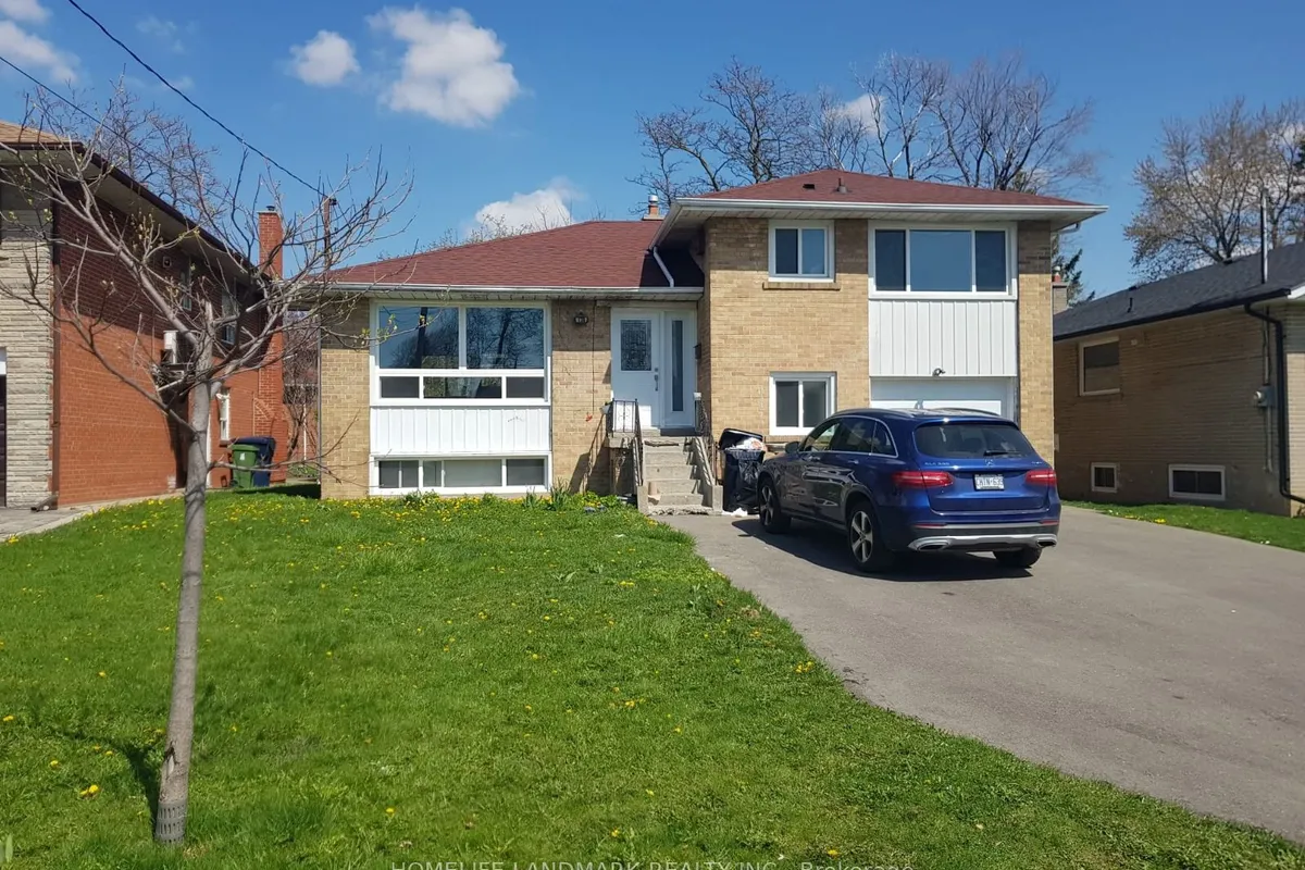 174 Pannahill Road, ON M3H 4N7