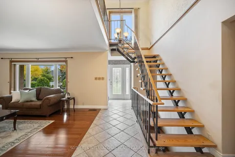 55 Hillside Avenue, ON L4K 1W9