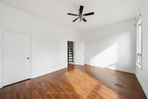 30 Ulster Street, ON M5S 1E3