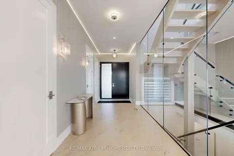 111 Banstock Drive, ON M2K 2H7