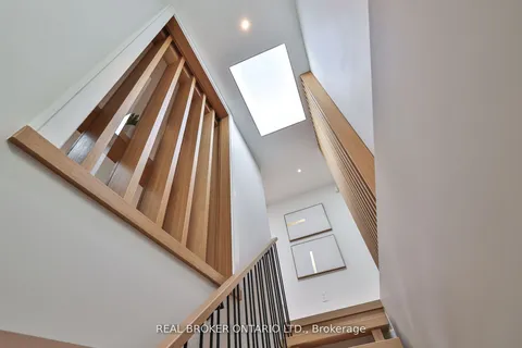 444 Roxton Road, ON M6G 3R4