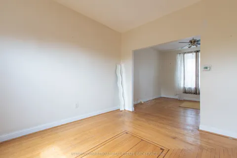 464 Oakwood Avenue, ON M6E 2W6