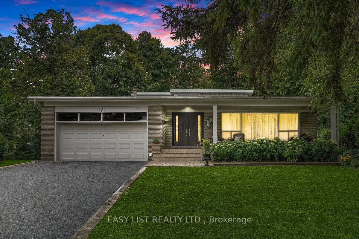 17 Denmark Crescent, ON M2R 1J3