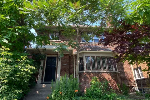 1196 Avenue Road, ON M5N 2G1