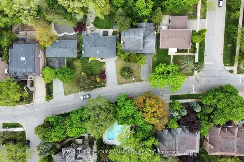 225 Old Yonge Street, ON M2P 1R5