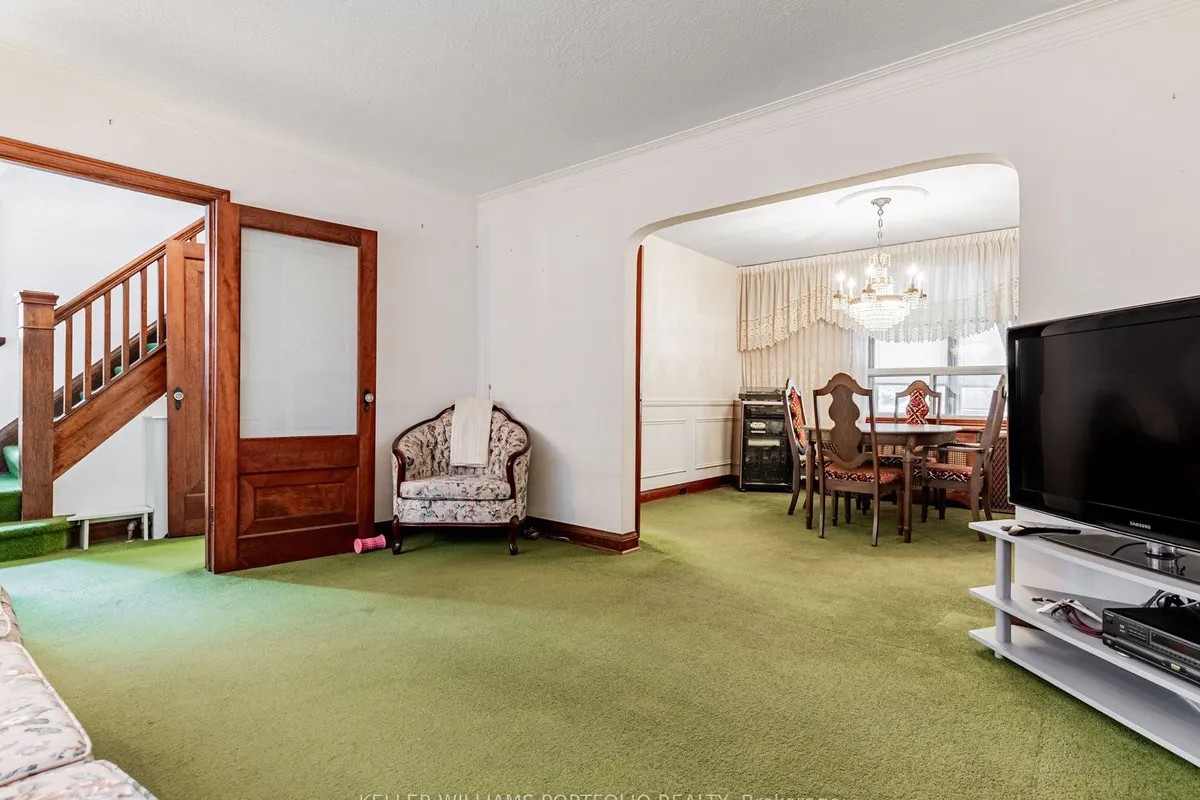 51 Glenavy Avenue, ON M4P 2T9