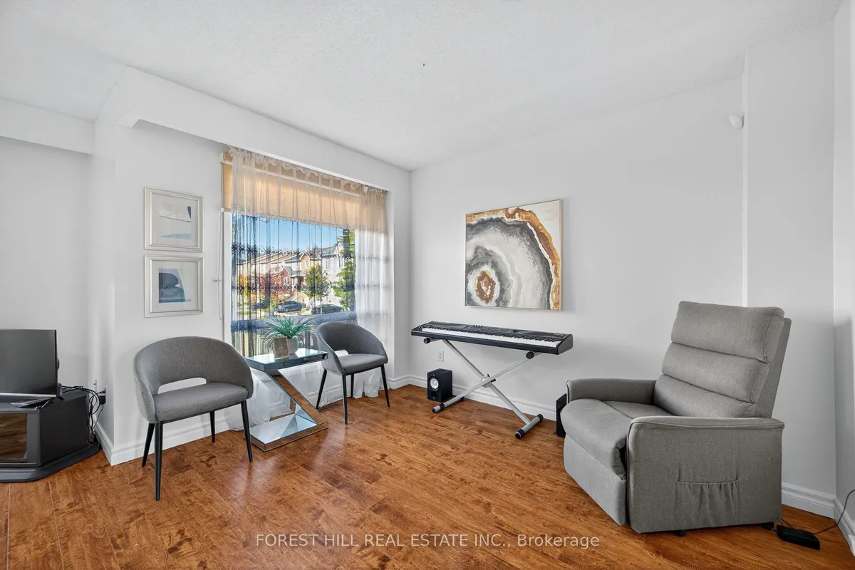 38 Carnival Court, ON M2R 3T8