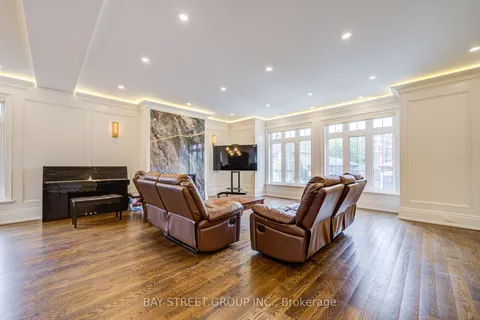 149 Alexis Boulevard, ON M3H 2R1