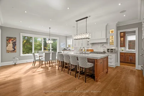 49 Gordon Road, ON M2P 1E2