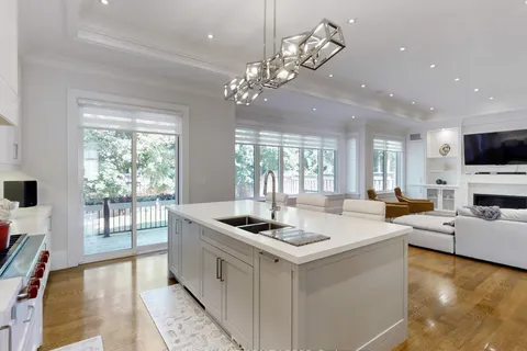 86 Princess Avenue, ON M2N 3R6