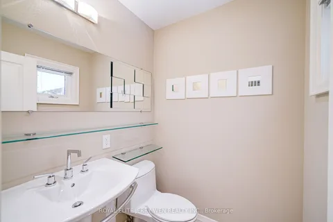 36 Cheval Drive, ON M3B 1R6